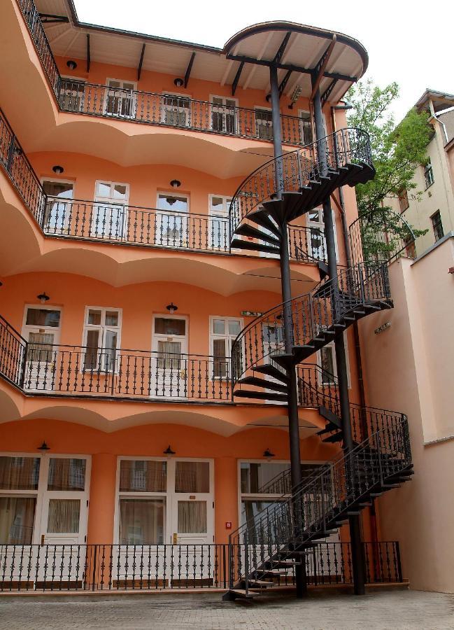 Hotel Patio Prague Exterior photo